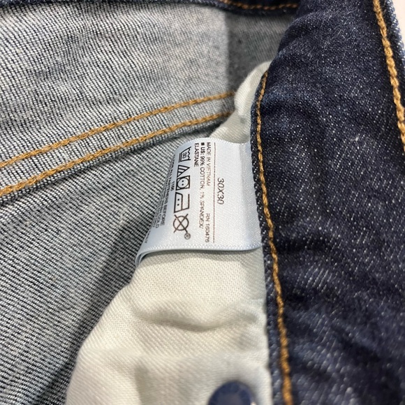 Men’s Athletic taper dark blue Old Navy jeans, Built in flex & Built in tough - Picture 4 of 4